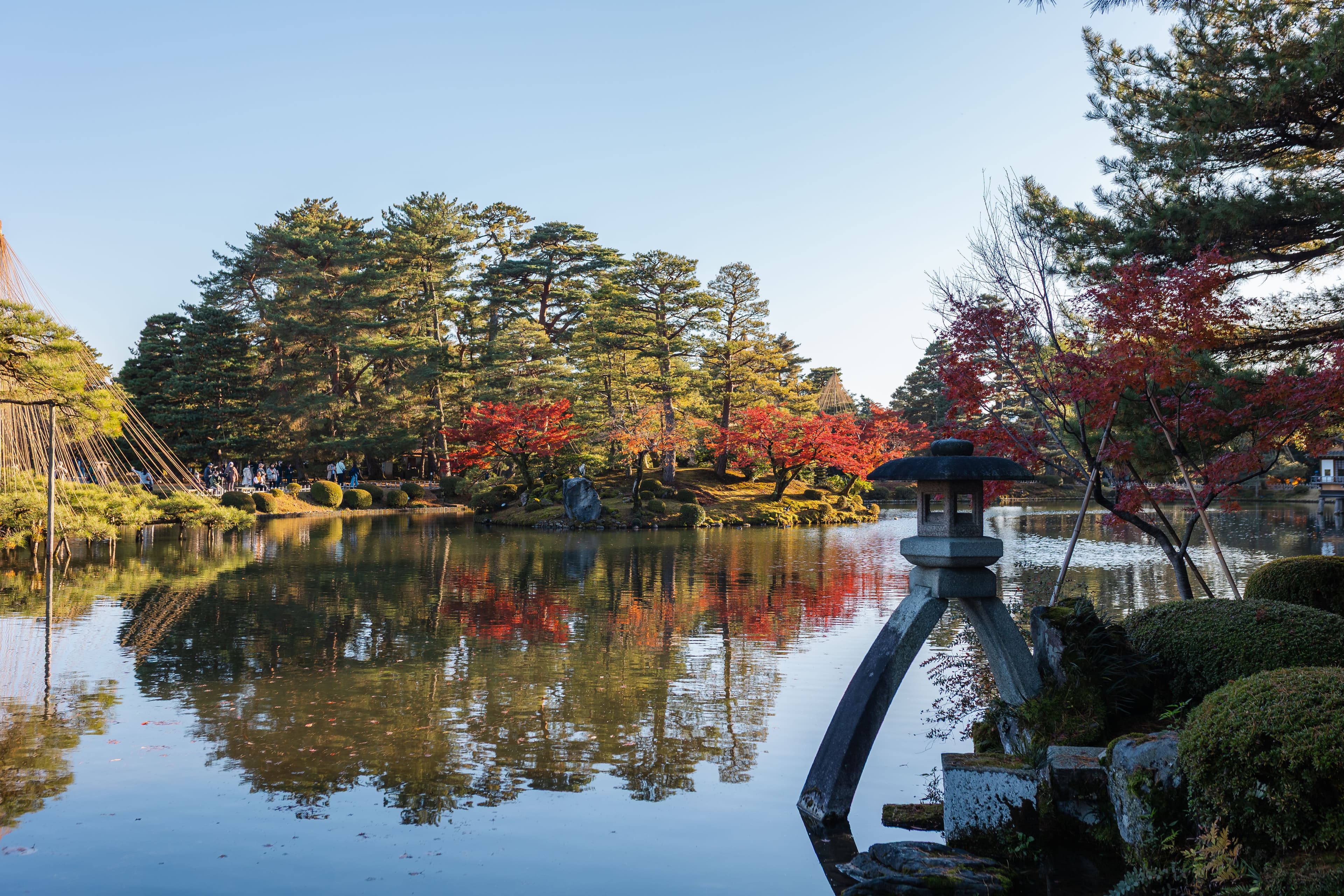 Jardín Kenrokuen en otoño